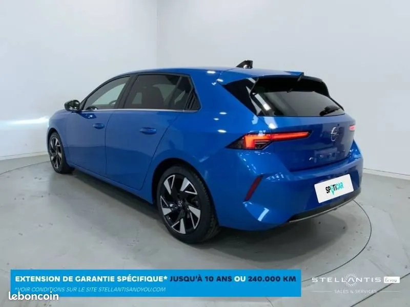 Opel Astra 2022 photo 3