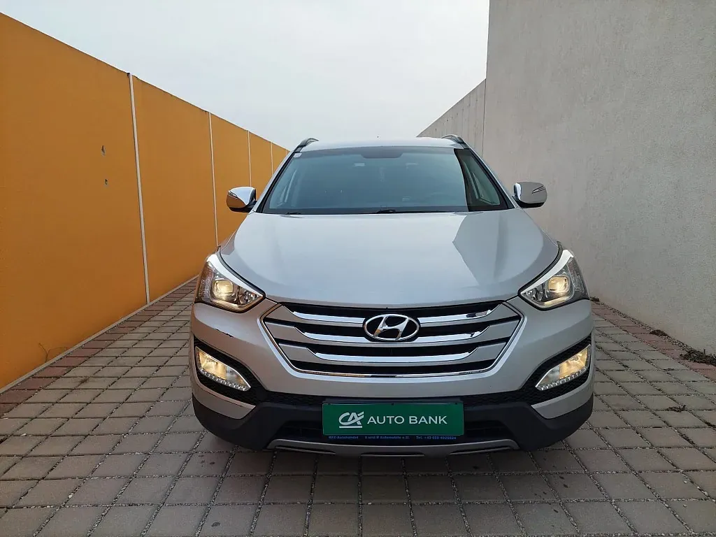 Hyundai Santa Fe 2013 photo 2