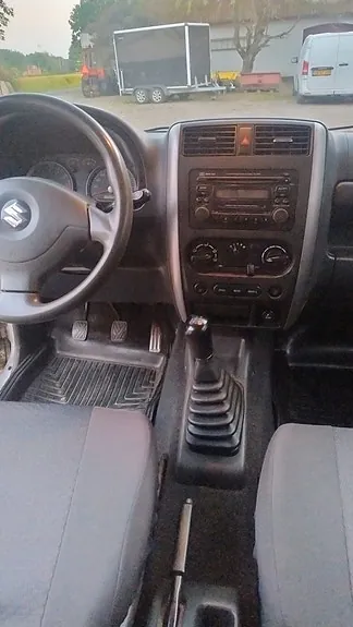 Suzuki Jimny 2006 photo 4