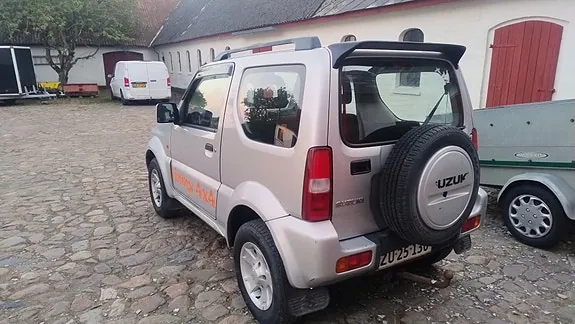 Suzuki Jimny 2006 photo 3