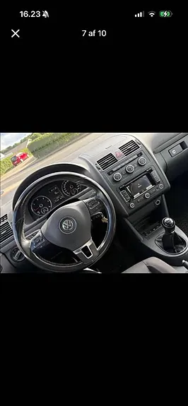 Volkswagen Touran 2013 photo 5