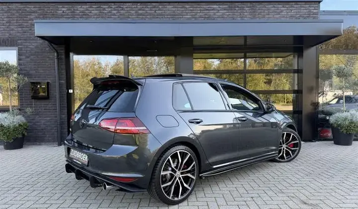 Volkswagen Golf 2015 photo 3