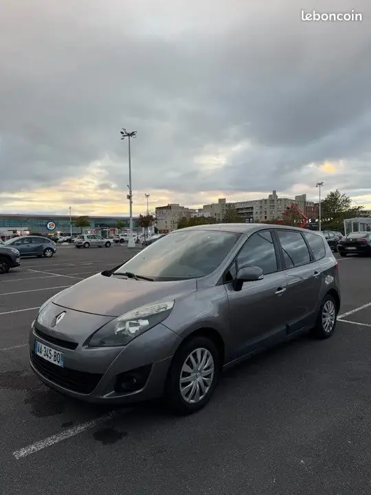 Renault Grand Scenic