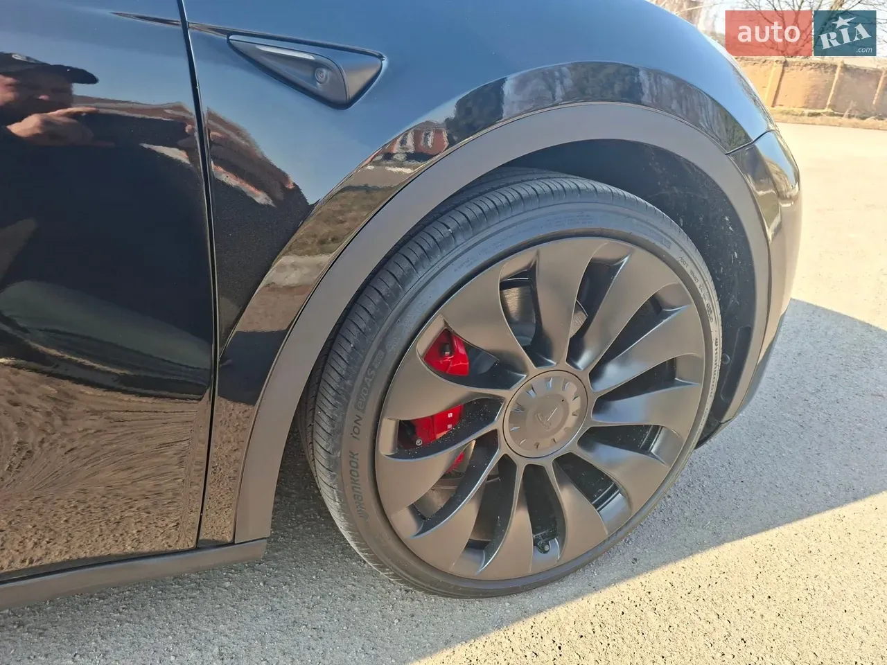 Tesla Model Y 2024 photo 4