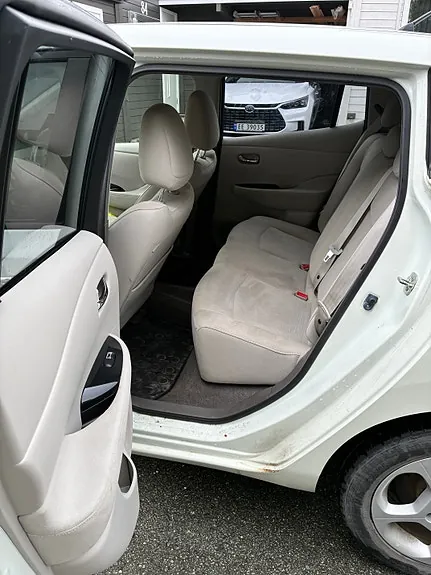 Nissan Leaf 2013 photo 5