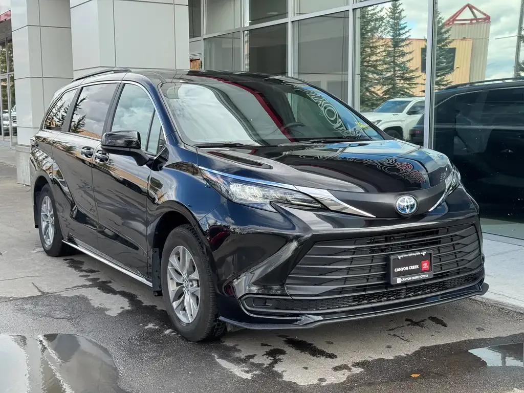 Toyota Sienna 2025 photo 4