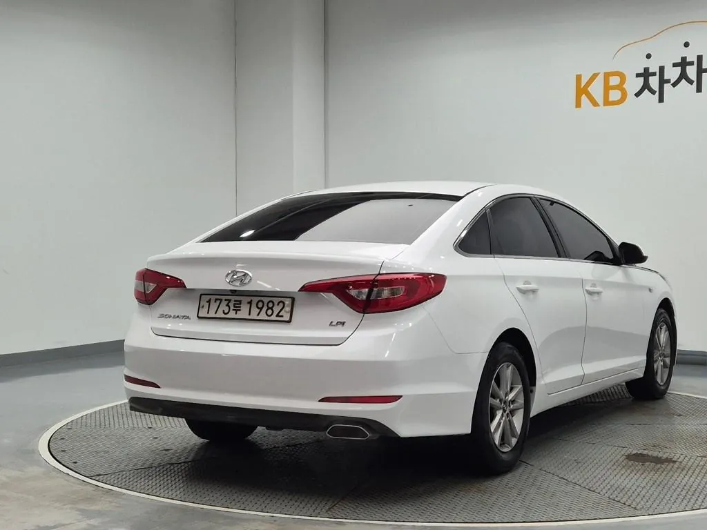 Hyundai Sonata 2017 photo 3
