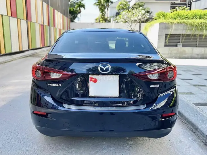Mazda 3 2018 photo 4