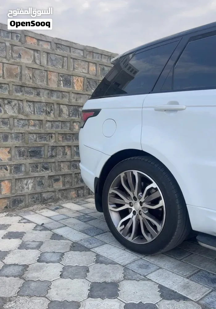 Land Rover Range Rover Sport 2015 photo 2
