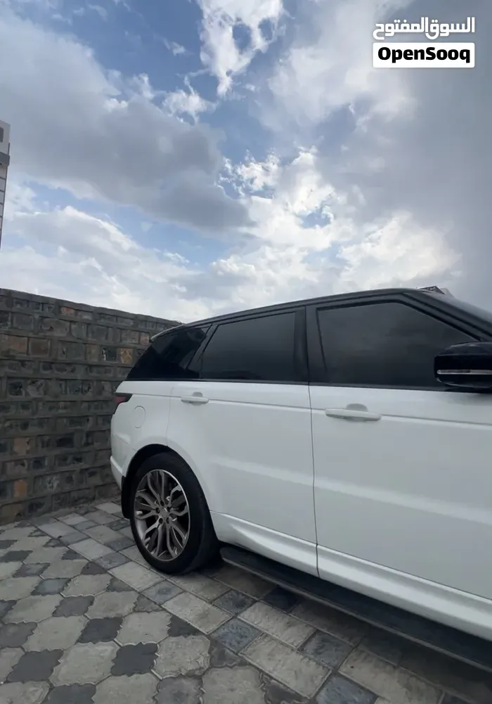 Land Rover Range Rover Sport 2015 photo 4