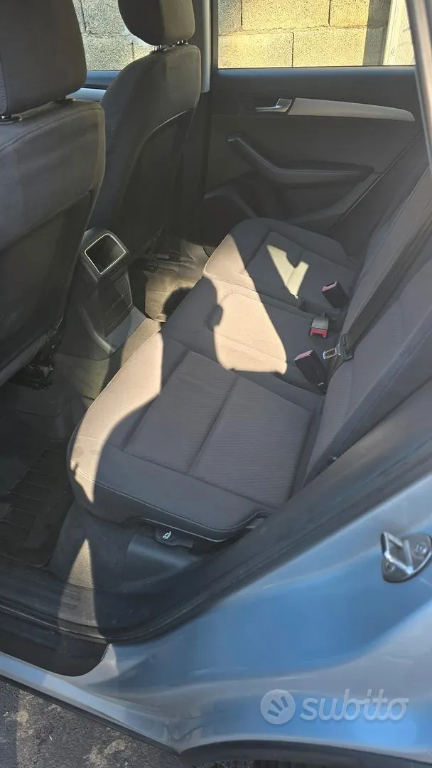 Audi Q5 2010 photo 2