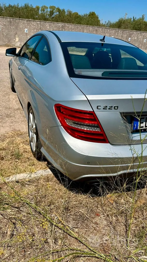 Mercedes-Benz C-Class 2012 photo 4