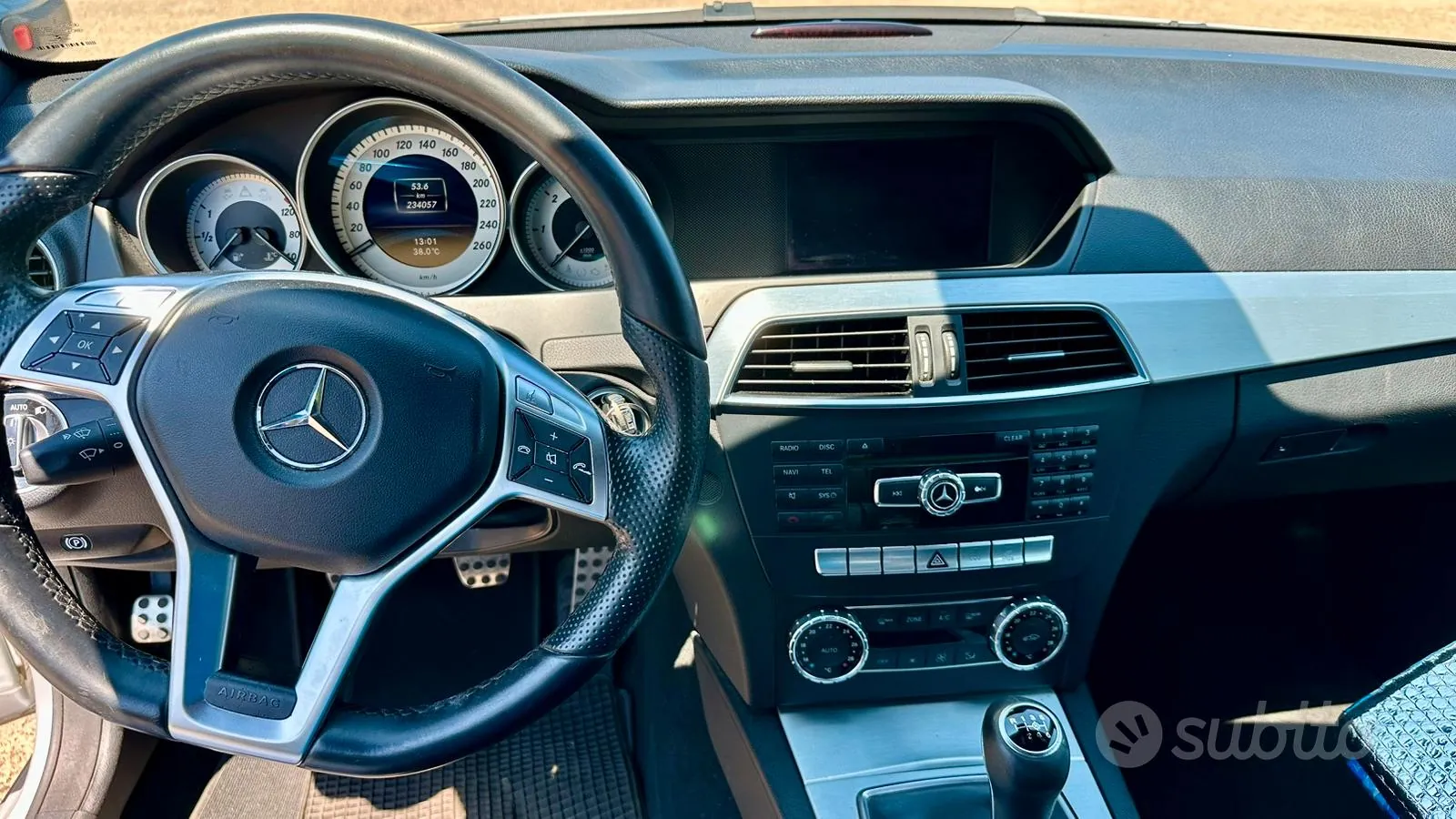 Mercedes-Benz C-Class 2012 photo 5
