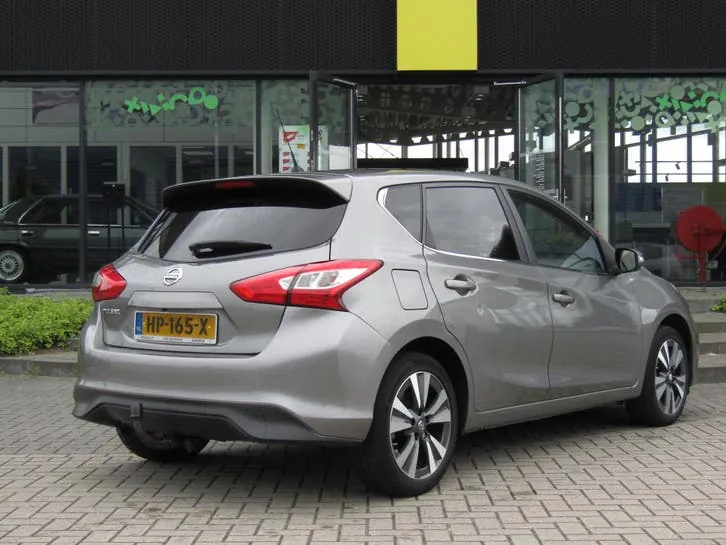 Nissan Pulsar 2015 photo 2