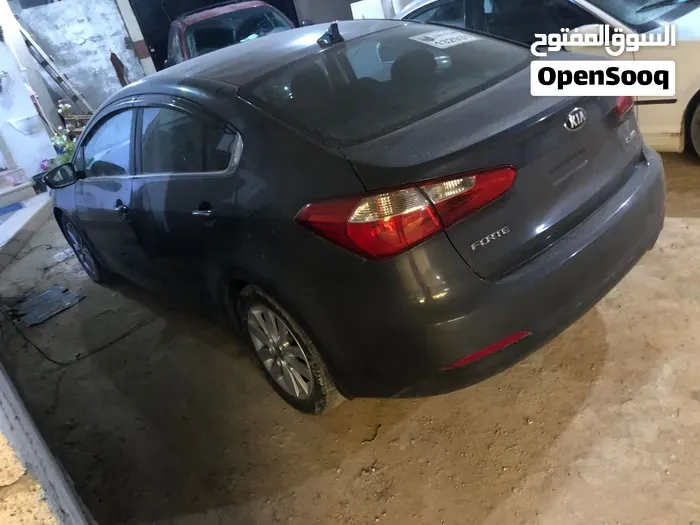Kia Forte 2015 photo 4