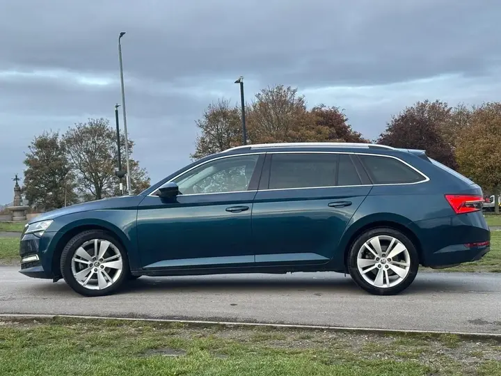 Skoda Superb 2020 photo 4