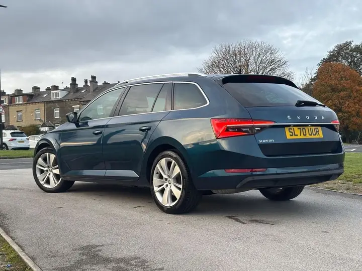 Skoda Superb 2020 photo 2