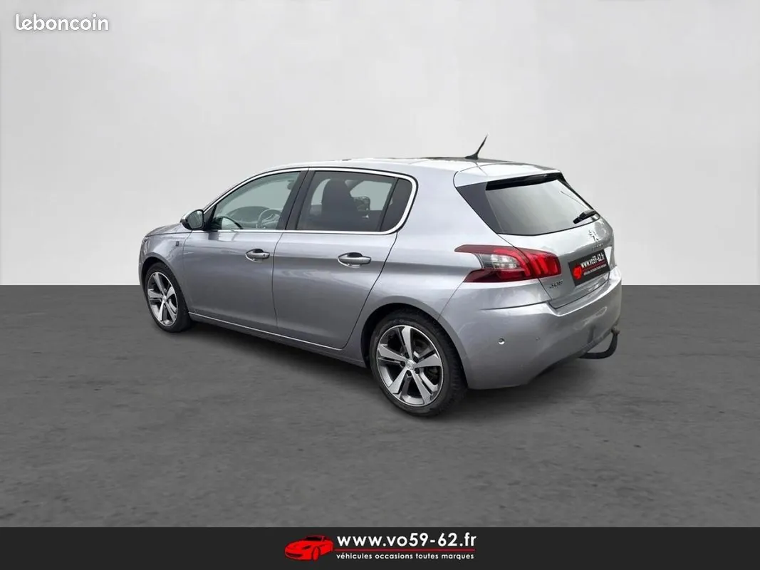 Peugeot 308 2020 photo 2