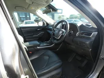 Toyota Highlander 2022 photo 3