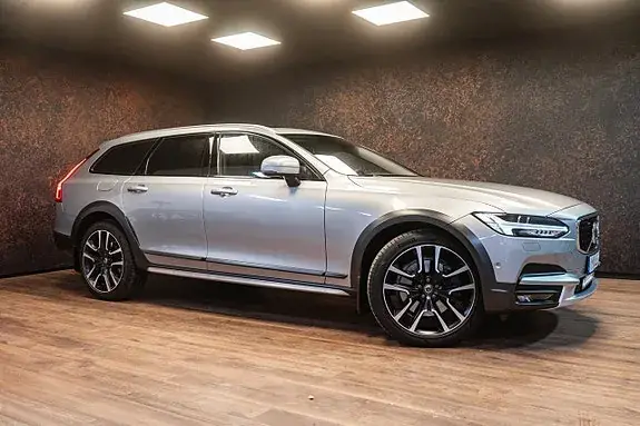 Volvo V90 Cross Country 2019 photo 2