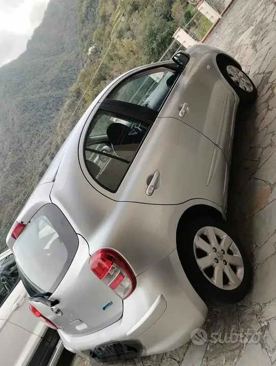 Nissan Micra 2012 photo 4