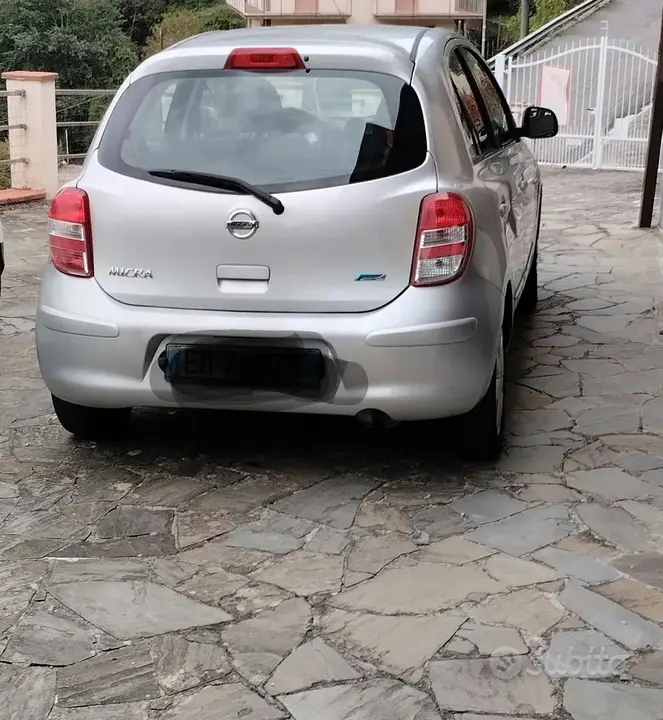 Nissan Micra 2012 photo 3