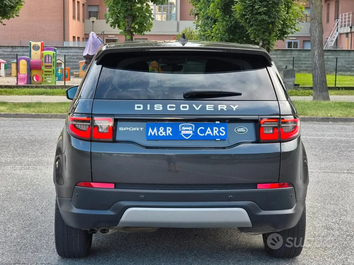 Land Rover Discovery Sport 2022 photo 5