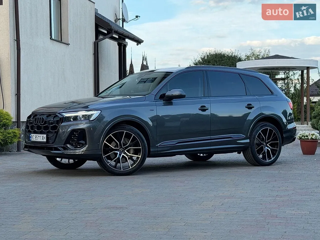 Audi Q7 2022 photo 3