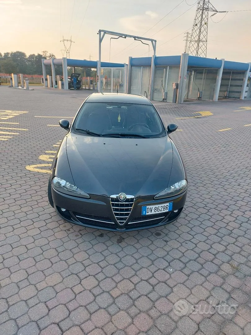 Alfa Romeo 147 2008 photo 2
