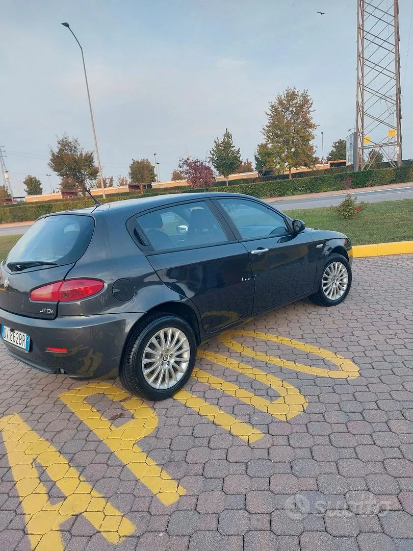 Alfa Romeo 147 2008 photo 4