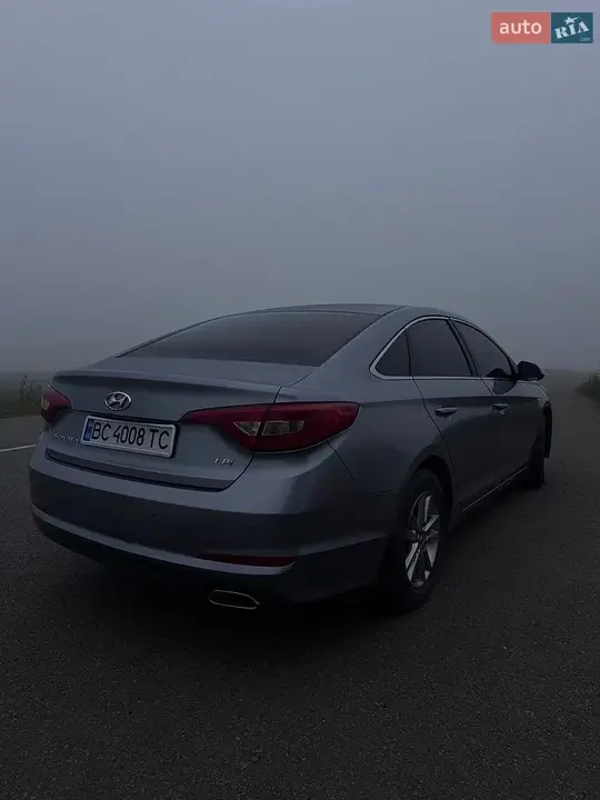 Hyundai Sonata 2016 photo 2