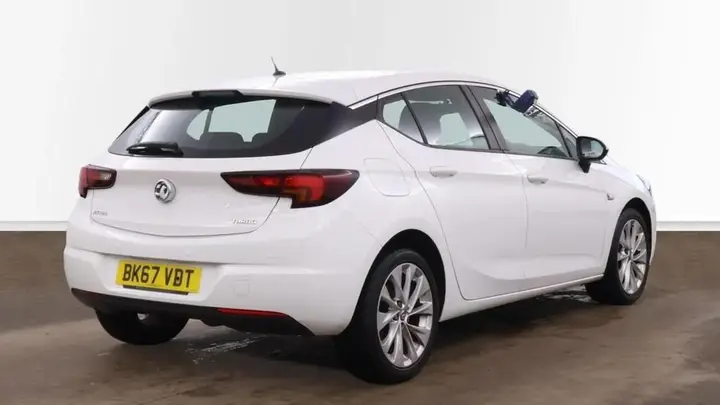 Vauxhall Astra 2017 photo 4