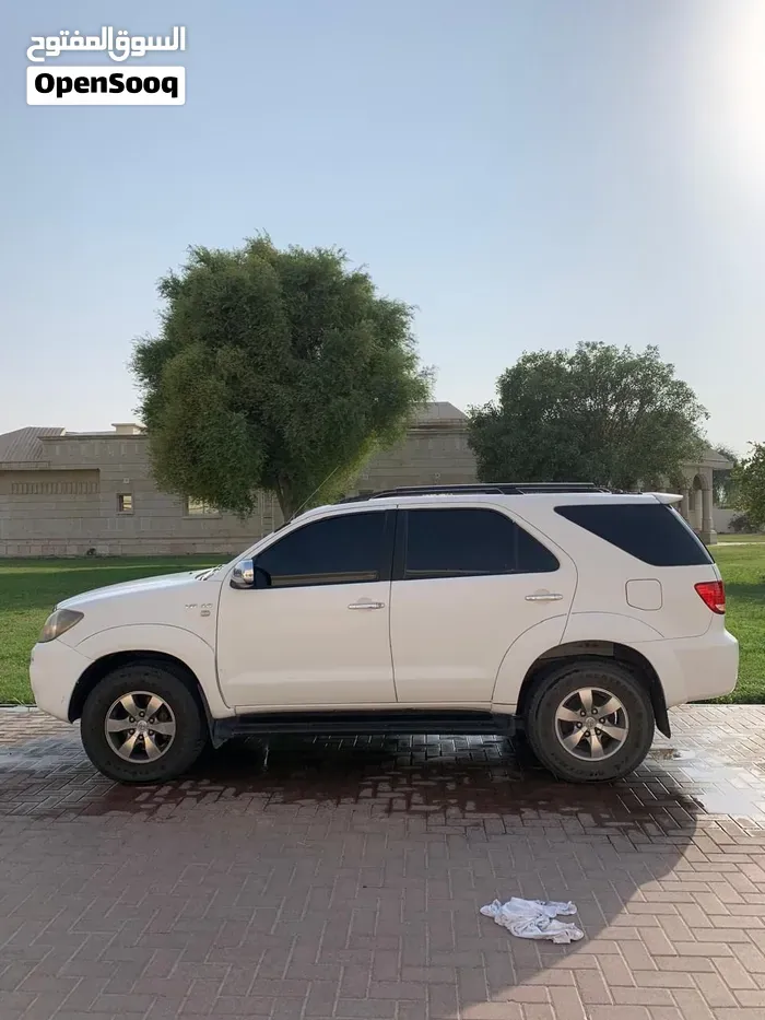 Toyota Fortuner 2008 photo 3