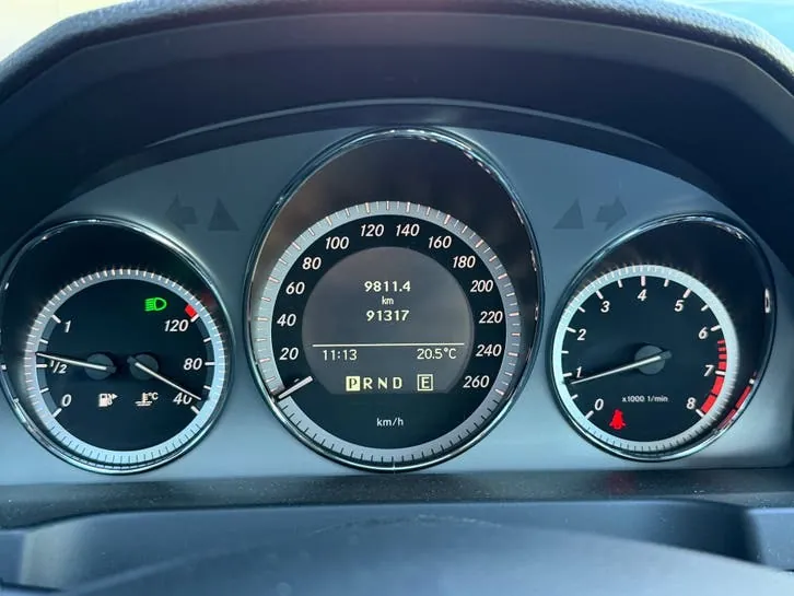 Mercedes-Benz C-Class 2011 photo 2