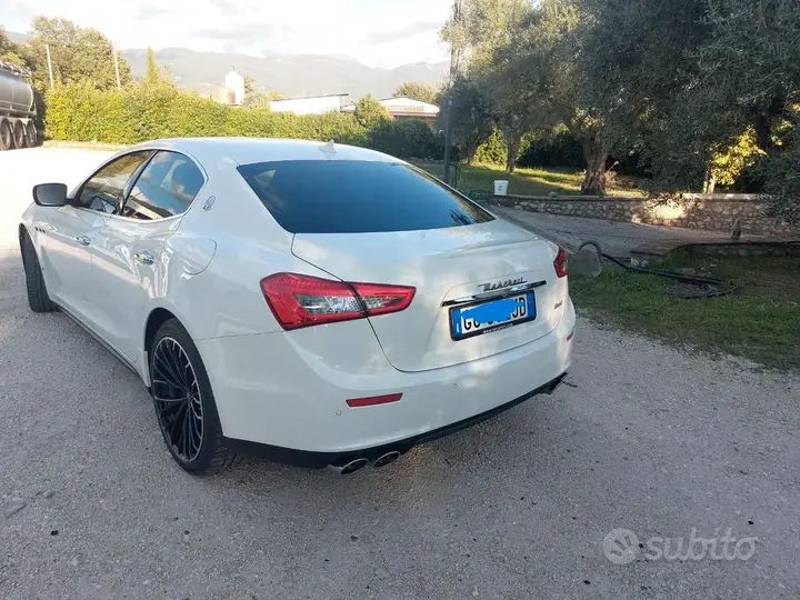 Maserati Ghibli 2015 photo 2