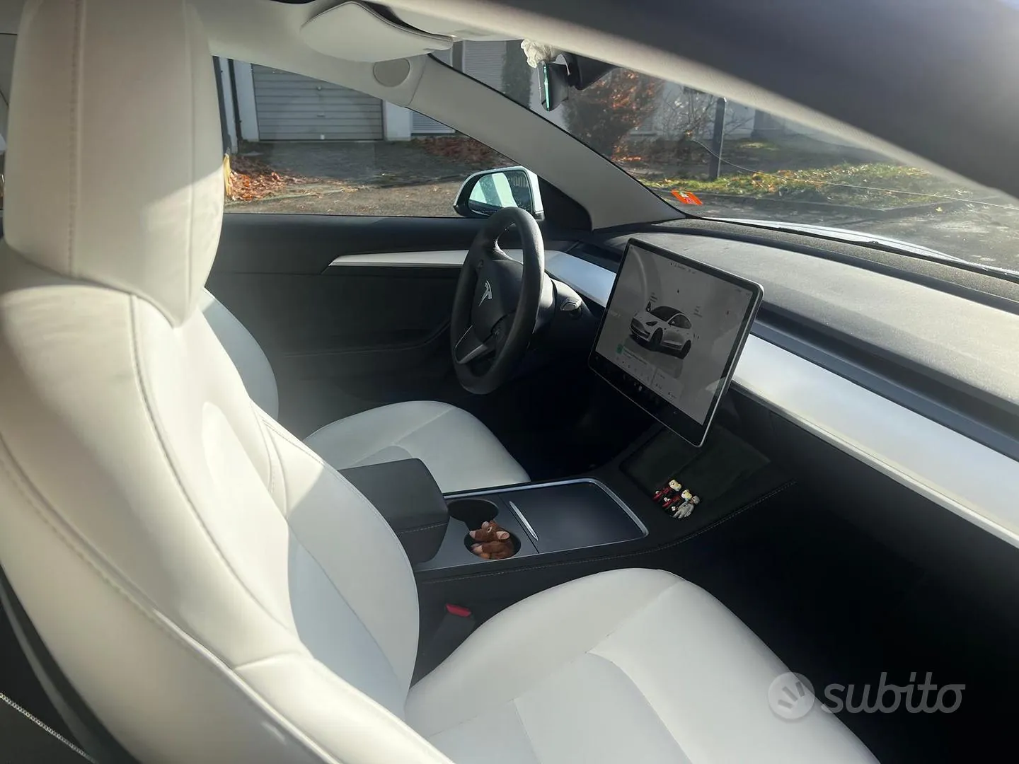 Tesla Model 3 2022 photo 3