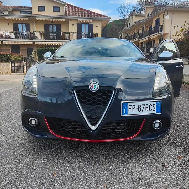 Alfa Romeo Giulietta 2018 photo 3