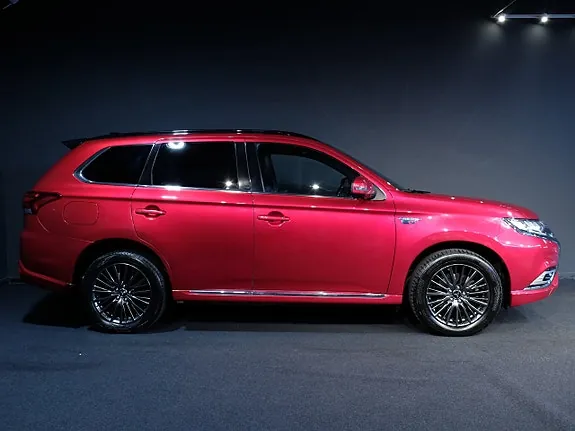 Mitsubishi Outlander 2020 photo 2