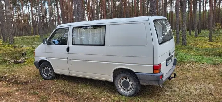 Volkswagen T4 1995 photo 3