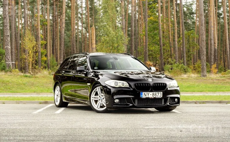 BMW 530 2010 photo 2