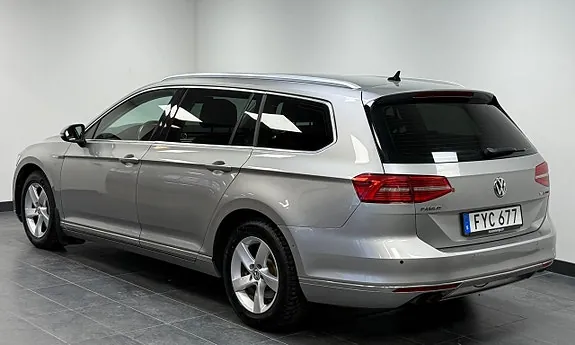 Volkswagen Passat 2015 photo 2