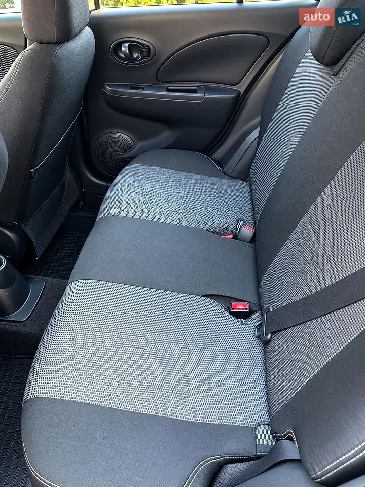 Nissan March 2014 photo 5