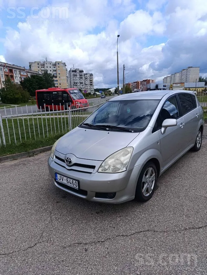 Toyota Corolla Verso 2006 photo 4