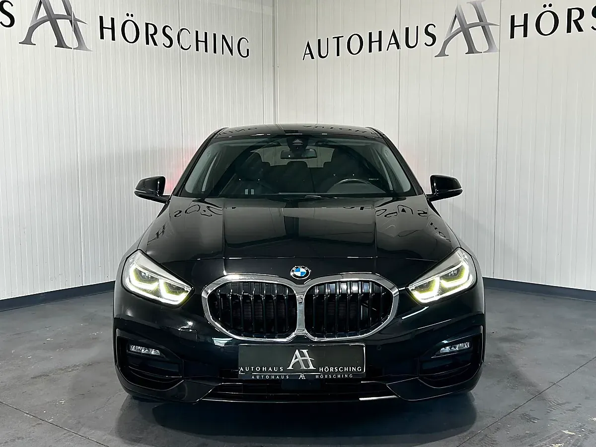 BMW 1 Series 2023 photo 3