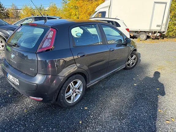 Fiat Grande Punto 2010 photo 5