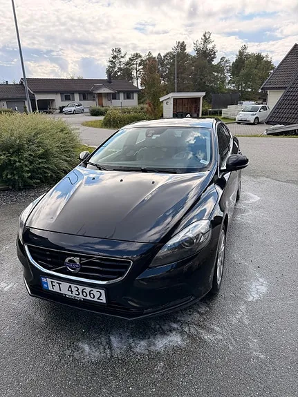 Volvo V40 2013 photo 3
