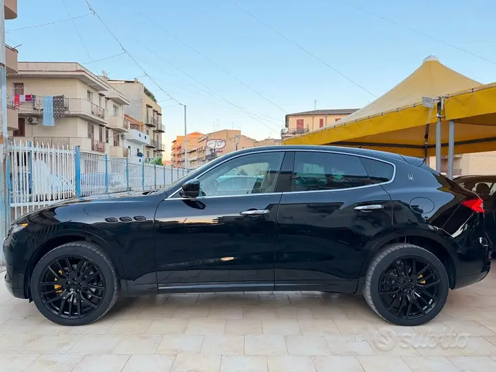 Maserati Levante 2017 photo 3