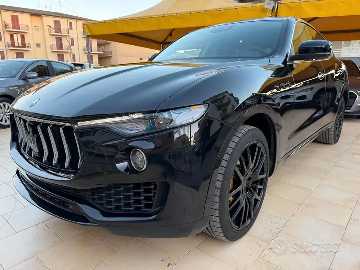 Maserati Levante 2017 photo 2