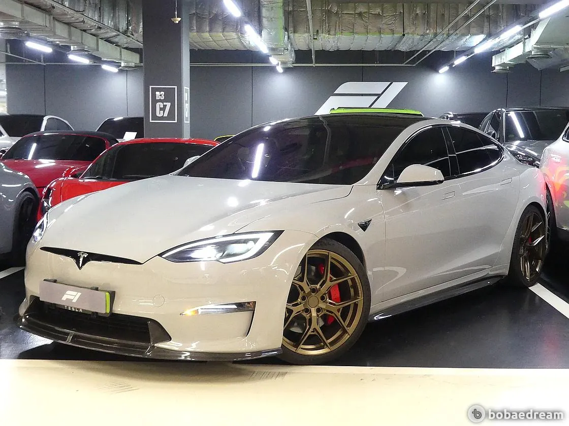 Tesla Model S 2024 photo 2