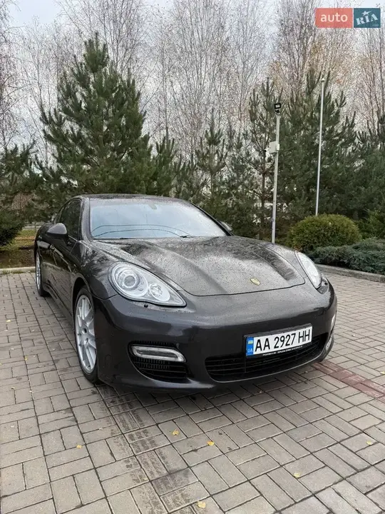 Porsche Panamera 2009 photo 2